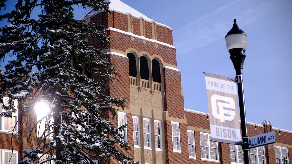 The facade of Great Falls High School.